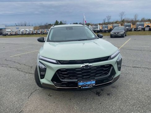 New 2025 Chevrolet Trax ACTIV w/ Driver Confidence Package image 3