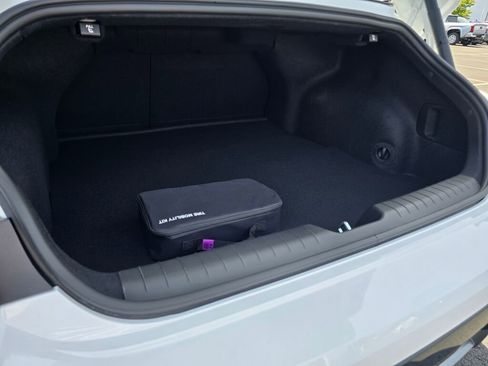 New 2025 Hyundai Ioniq 6 SE image 13