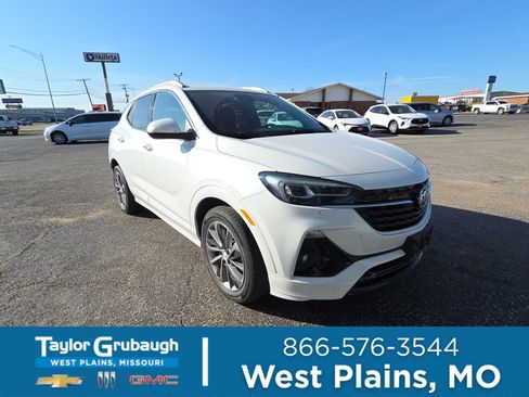 Used 2022 Buick Encore GX Essence w/ Sport Touring Package image 1
