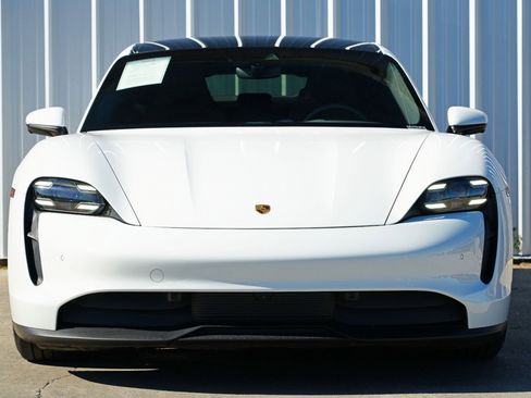 Used 2020 Porsche Taycan 4S image 7