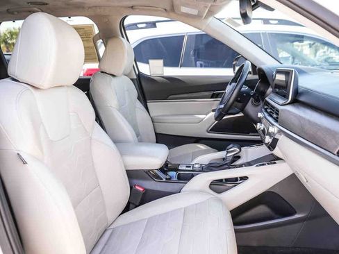 Used 2022 Kia Telluride SX w/ SX Prestige Package AWD/4WD image 16
