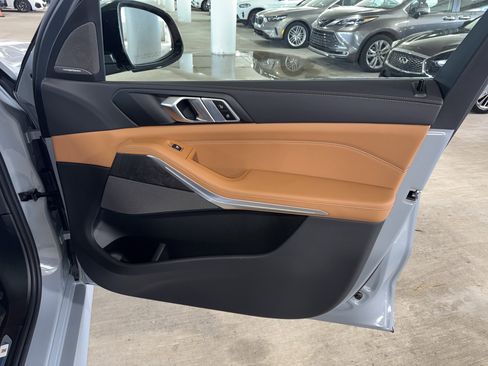 New 2026 BMW X5 xDrive50e w/ Executive Package image 8