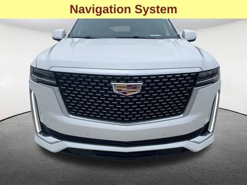 Used 2023 Cadillac Escalade Premium Luxury image 4