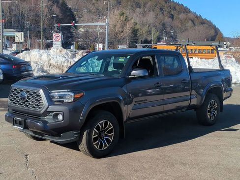 Used 2023 Toyota Tacoma TRD Sport w/ Black Out Package (TMS) AWD/4WD image 8