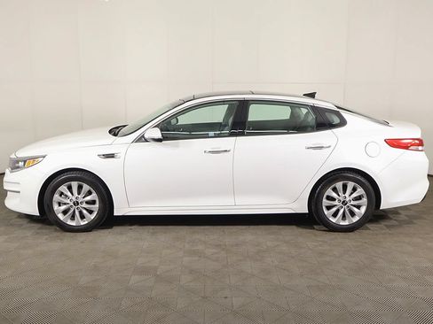 Used 2018 Kia Optima EX w/ Premium Package FWD image 17