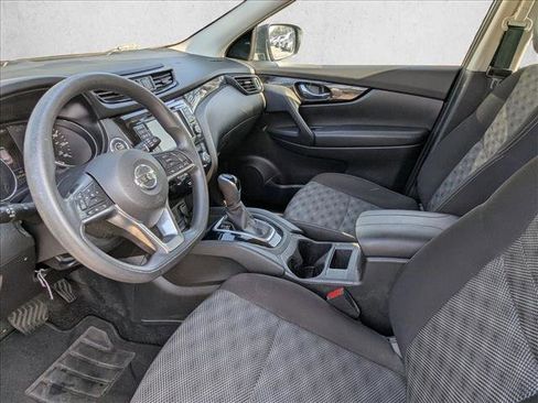 Used 2019 Nissan Rogue Sport SV image 15