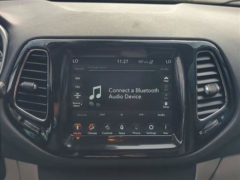Used 2021 Jeep Compass Limited w/ Elite Exterior Group FWD image 18