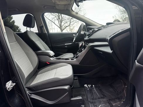 Used 2014 Ford Escape SE image 17