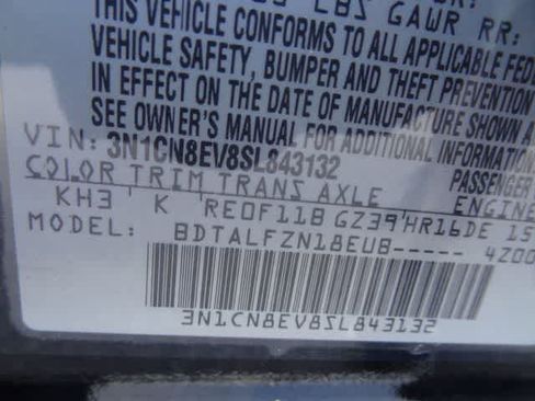 Used 2025 Nissan Versa SV FWD image 36