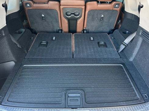 Used 2023 Acura MDX SH-AWD w/ Advance Package image 16