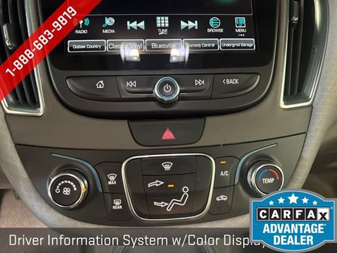 Used 2018 Chevrolet Malibu LT FWD image 4