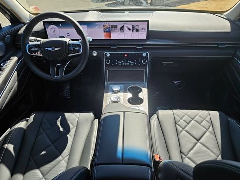 Used 2025 Genesis GV80 3.5T Prestige AWD/4WD image 9