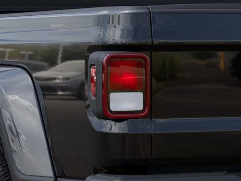 New 2025 Jeep Gladiator Sport image 10