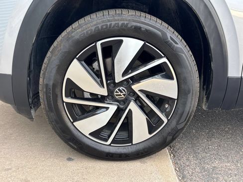 Used 2026 Volkswagen Atlas SE FWD image 34