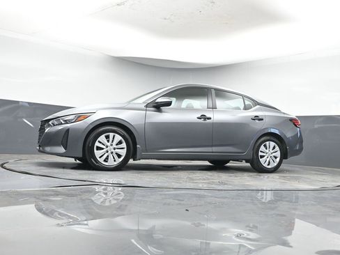 Used 2024 Nissan Sentra S image 33