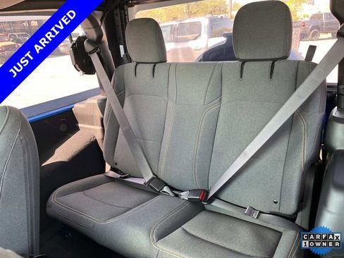 Used 2025 Jeep Wrangler Sport image 15