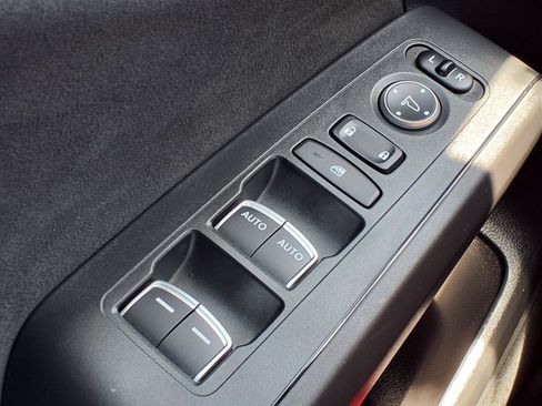 Used 2025 Honda Civic Type R image 12
