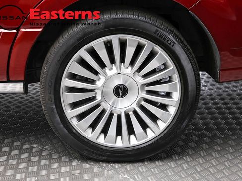 Used 2016 Lincoln Navigator Reserve AWD/4WD image 8