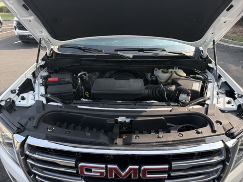 Used 2021 GMC Yukon SLT AWD/4WD image 36