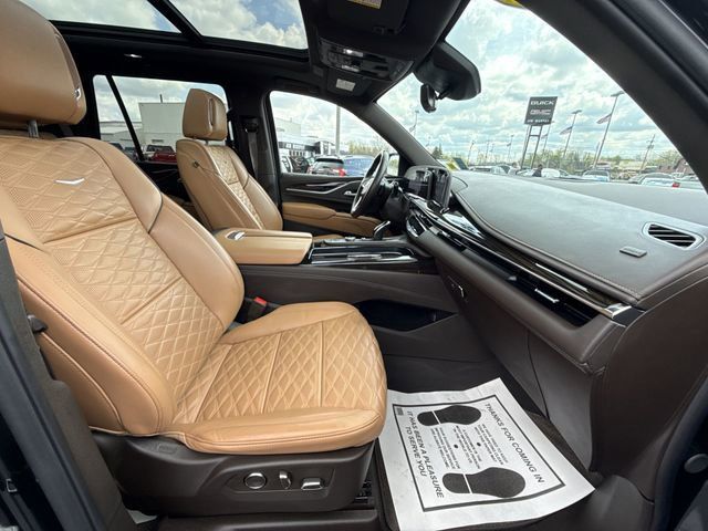 Certified 2024 Cadillac Escalade Sport AWD/4WD image 29