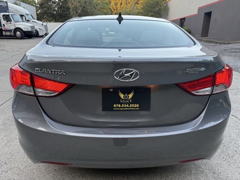 Used 2013 Hyundai Elantra GLS image 10