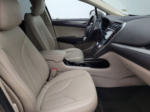 Used 2018 Lincoln MKC Premiere image 21