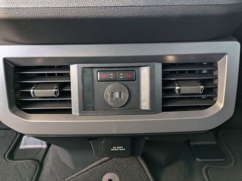 New 2025 Ford F250 Lariat w/ Lariat Ultimate Package image 15