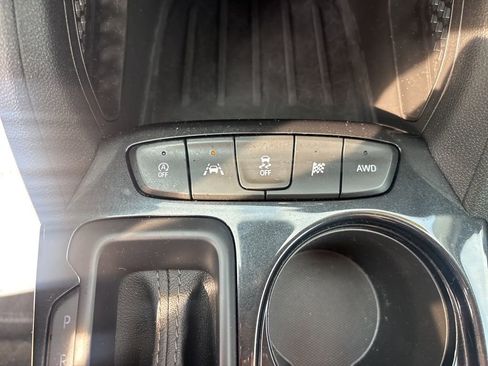 Used 2025 Chevrolet TrailBlazer LT AWD/4WD image 22