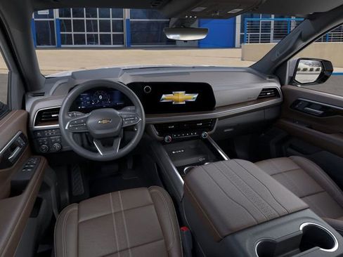 New 2025 Chevrolet Suburban High Country image 15