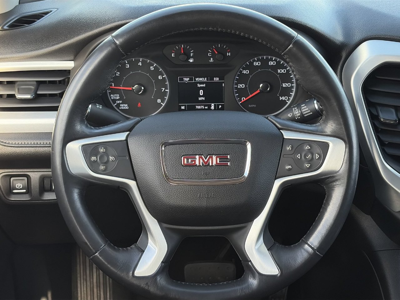 Used 2017 GMC Acadia SLE FWD image 21