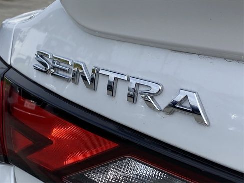 Certified 2025 Nissan Sentra SR image 5