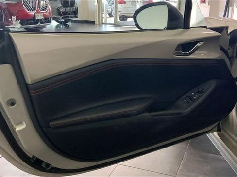 Used 2022 MAZDA MX-5 Miata Grand Touring w/ Weather Package RWD image 10