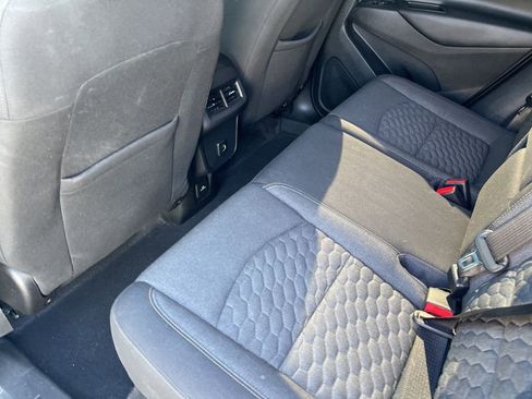 Used 2019 Chevrolet Equinox LT w/ Sun & Navigation Package image 7