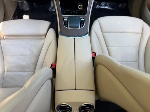 Used 2020 Mercedes-Benz GLC 300 w/ Parking Assistance Package image 52