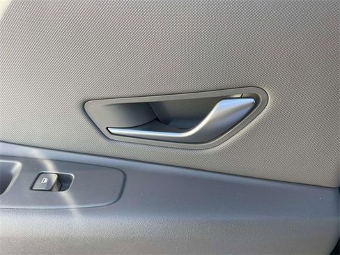 Certified 2024 Hyundai Elantra SEL w/ Convenience Package image 12