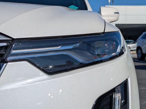 Used 2022 Cadillac XT6 Premium Luxury w/ Technology Package image 33