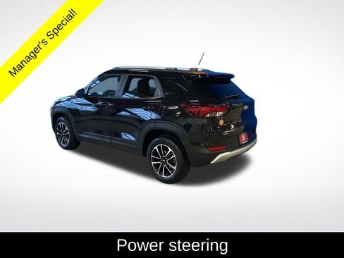 Used 2025 Chevrolet TrailBlazer LT w/ Driver Confidence Package image 13