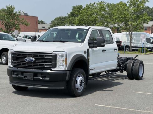 New 2025 Ford F550 4x4 Crew Cab Super Duty image 5