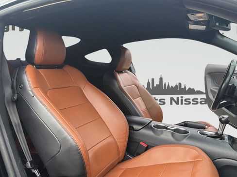 Used 2022 Ford Mustang GT Premium RWD image 30