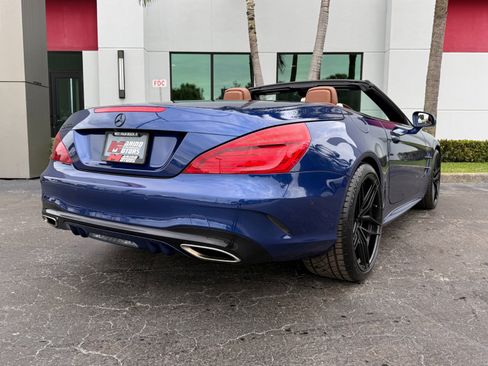 Used 2017 Mercedes-Benz SL 550 image 12