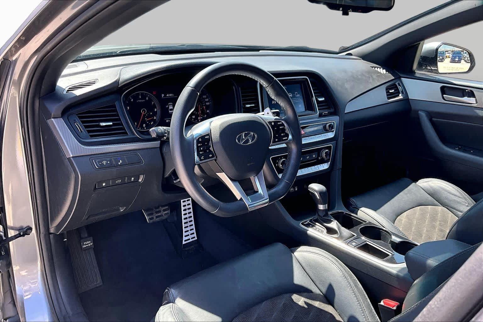 Used 2018 Hyundai Sonata Sport FWD image 15