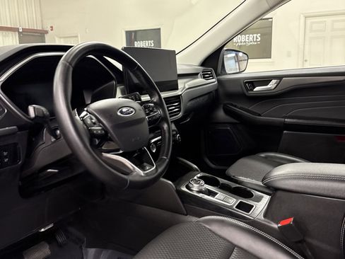 Used 2024 Ford Escape SE image 6