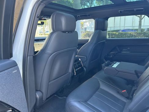 Used 2024 Land Rover Range Rover Sport Dynamic SE AWD/4WD image 46