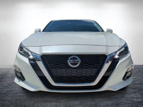 Used 2022 Nissan Altima 2.5 SL FWD image 9