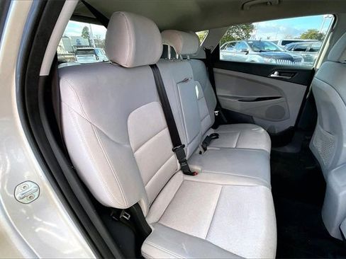 Used 2018 Hyundai Tucson SEL image 20