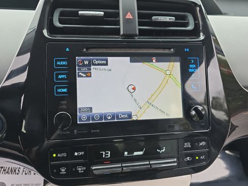 Used 2016 Toyota Prius Three image 24