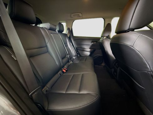 Used 2026 Nissan Rogue SL image 27