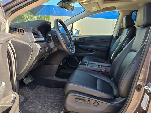 Used 2025 Honda Odyssey EX-L image 9