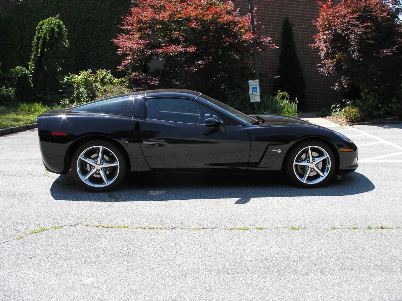Used 2011 Chevrolet Corvette Coupe w/ Battery Protection Package RWD image 6