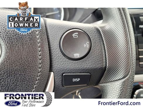 Used 2015 Toyota Corolla LE image 18